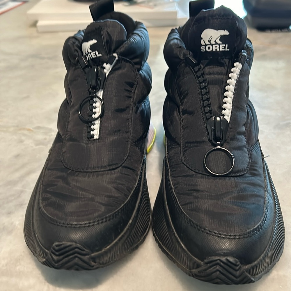 Sorel Out and About Puffy Zip Boot